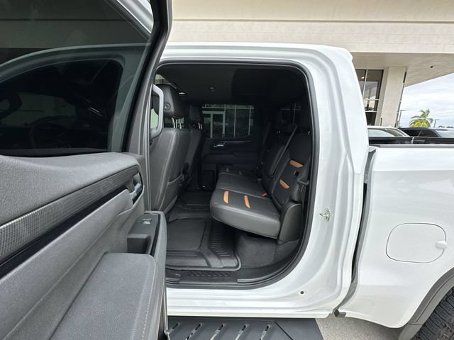 Certified 2025 GMC Sierra 1500 AT4 w/ Technology Package AWD/4WD image 29