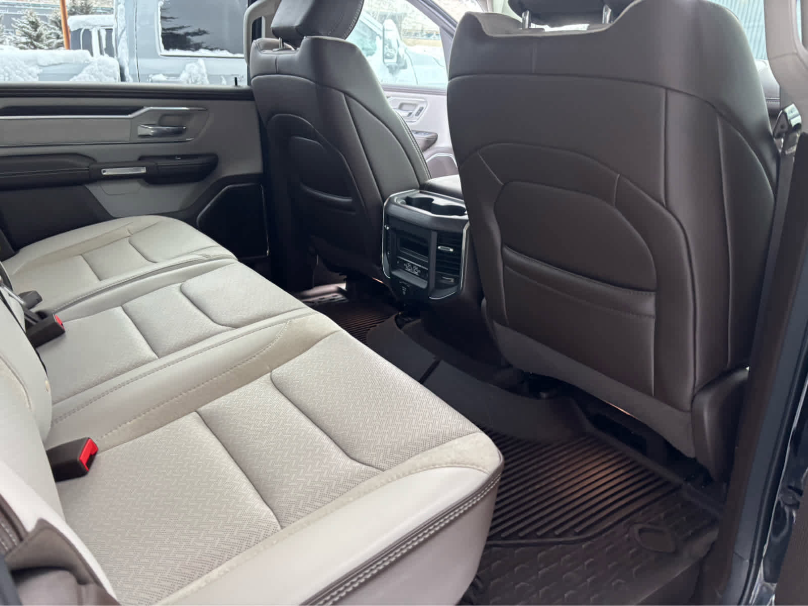 Used 2025 RAM 1500 Laramie w/ Trailer Tow Group image 25