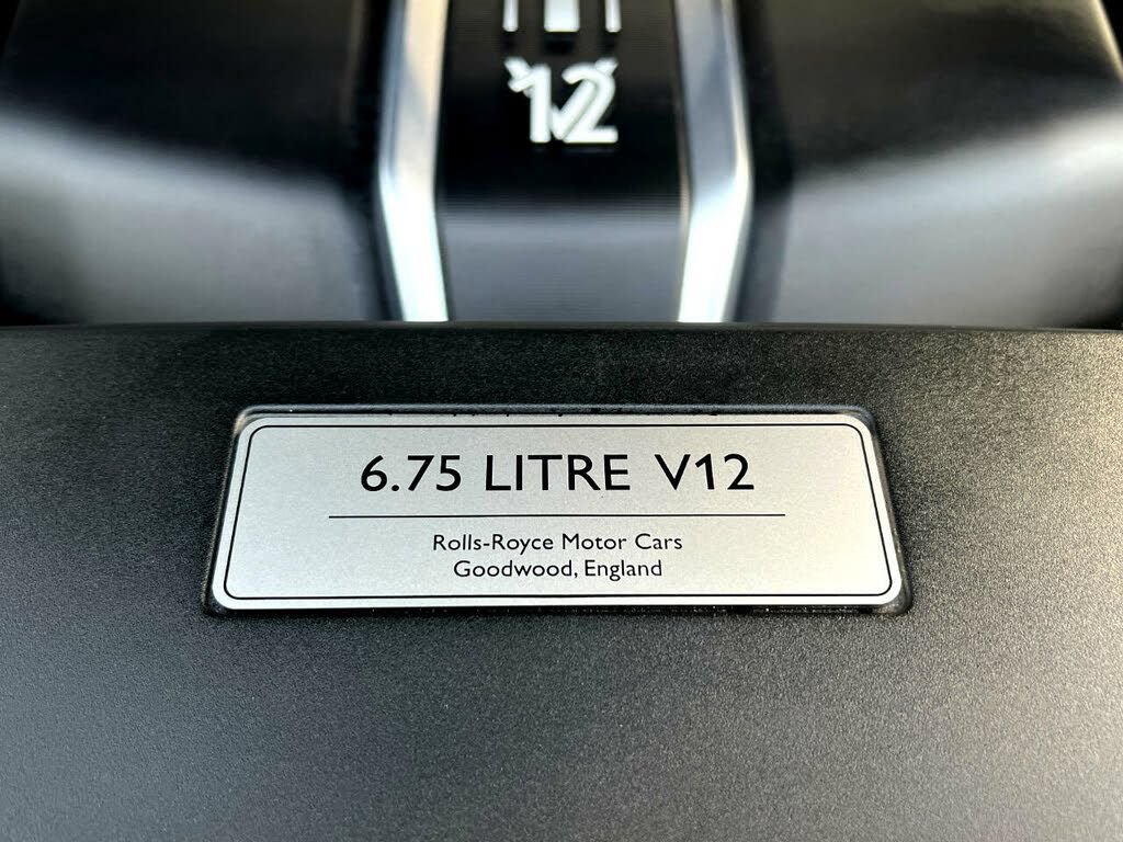 Used 2022 Rolls-Royce Cullinan Black Badge AWD/4WD image 51