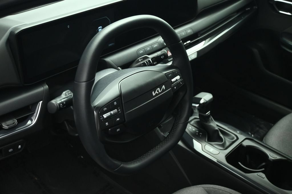 Certified 2025 Kia K4 EX FWD image 51