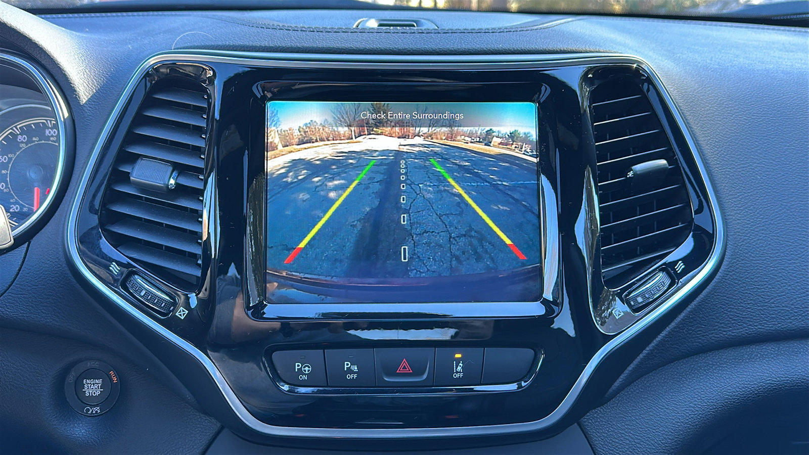 Used 2021 Jeep Cherokee High Altitude image 21