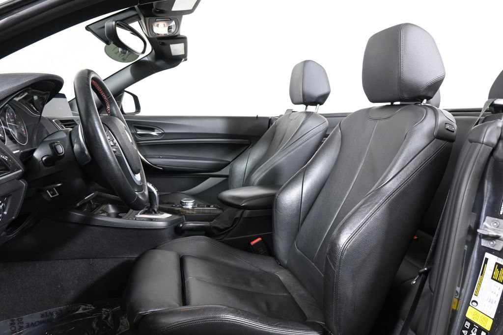 Used 2017 BMW 230i xDrive Convertible image 21