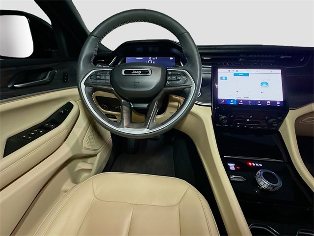 Used 2023 Jeep Grand Cherokee L Limited image 34