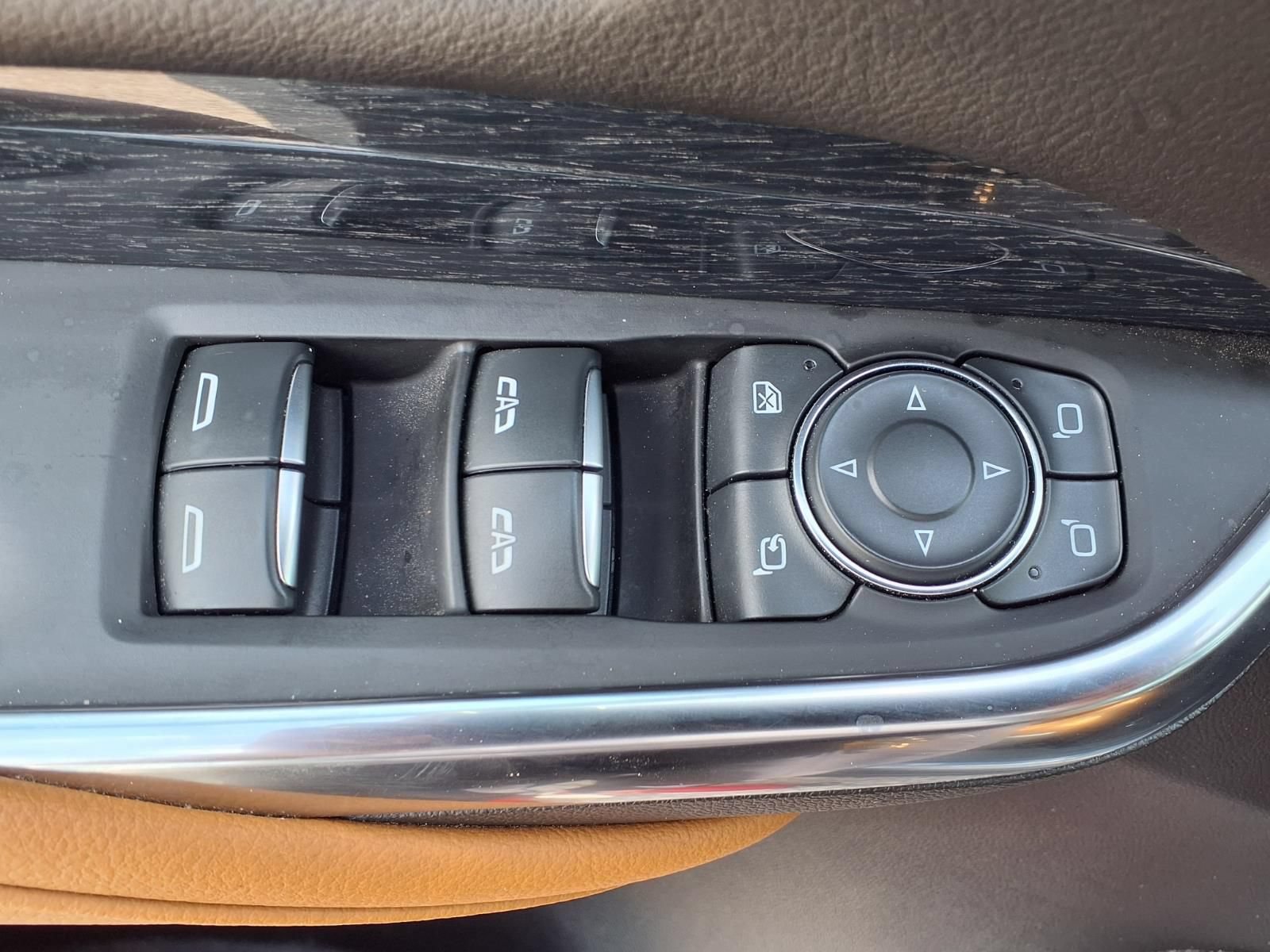 Used 2024 Cadillac XT4 Sport FWD image 12