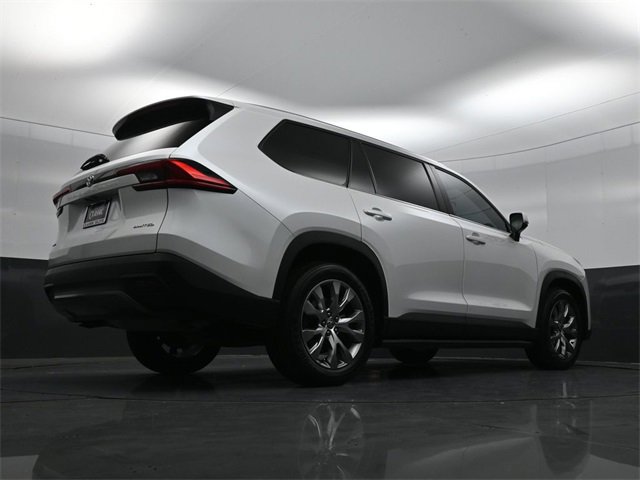 Used 2024 Toyota Grand Highlander Limited image 23