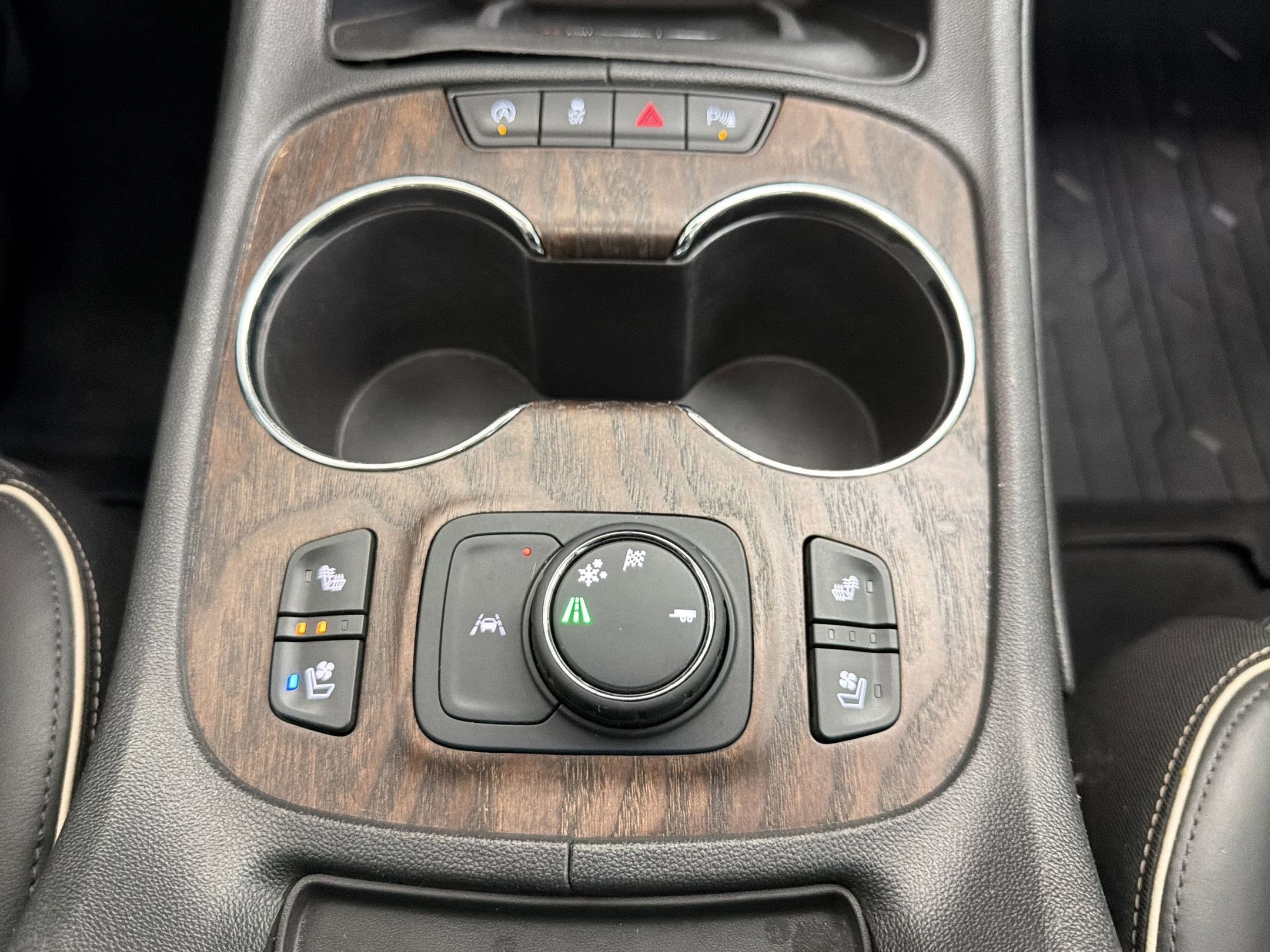 Used 2020 GMC Acadia Denali w/ Technology Package image 32