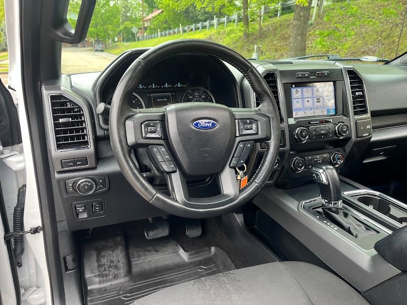 Used 2019 Ford F150 XLT w/ Equipment Group 302A Luxury AWD/4WD image 10