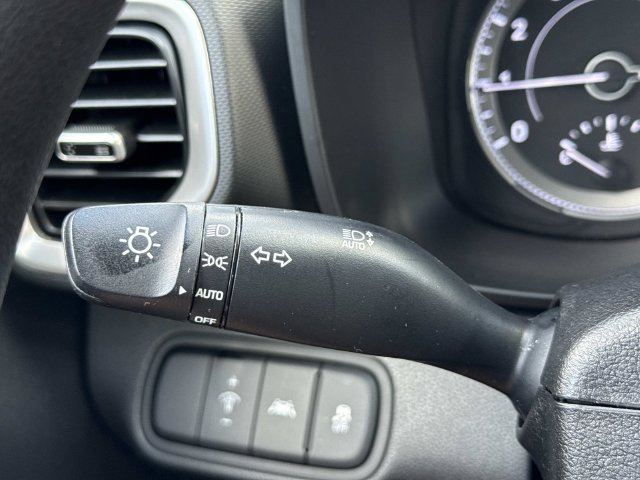 Used 2021 Hyundai Venue SE FWD image 23