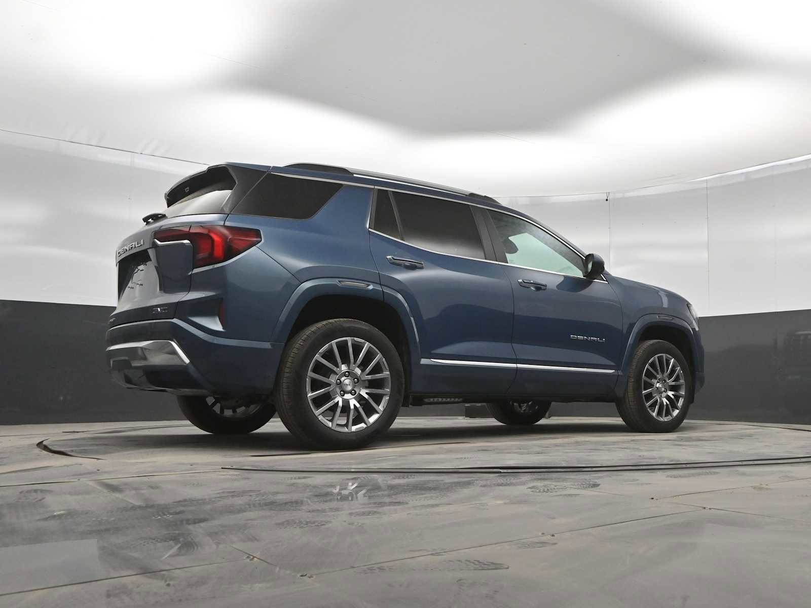 New 2026 GMC Terrain Denali AWD/4WD image 38