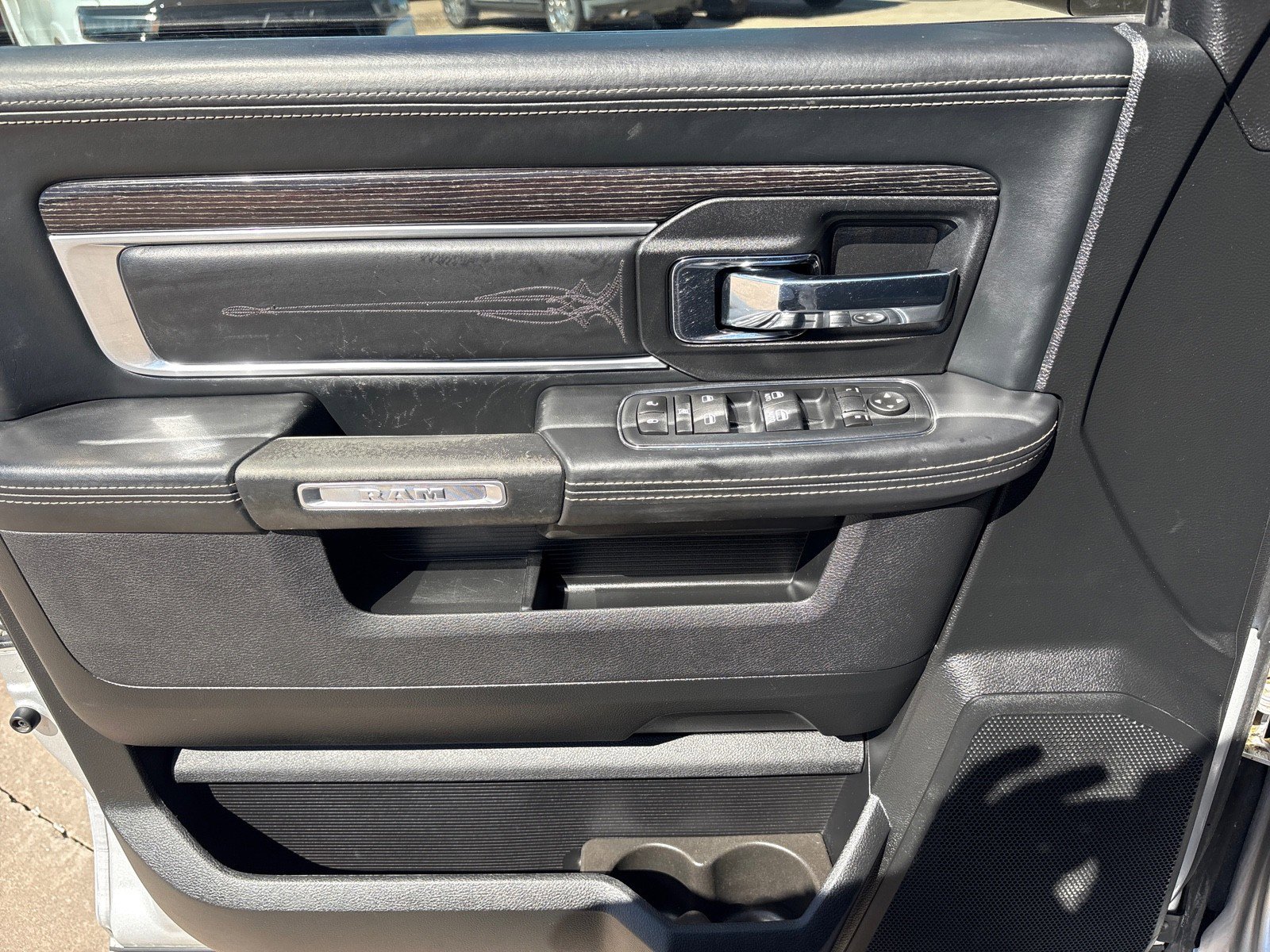 Used 2017 RAM 1500 Limited image 17