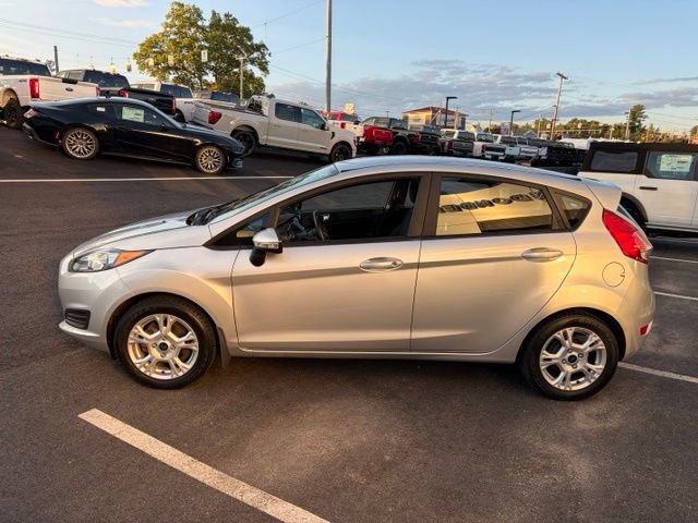 Used 2016 Ford Fiesta SE w/ Cold Weather Package FWD image 6