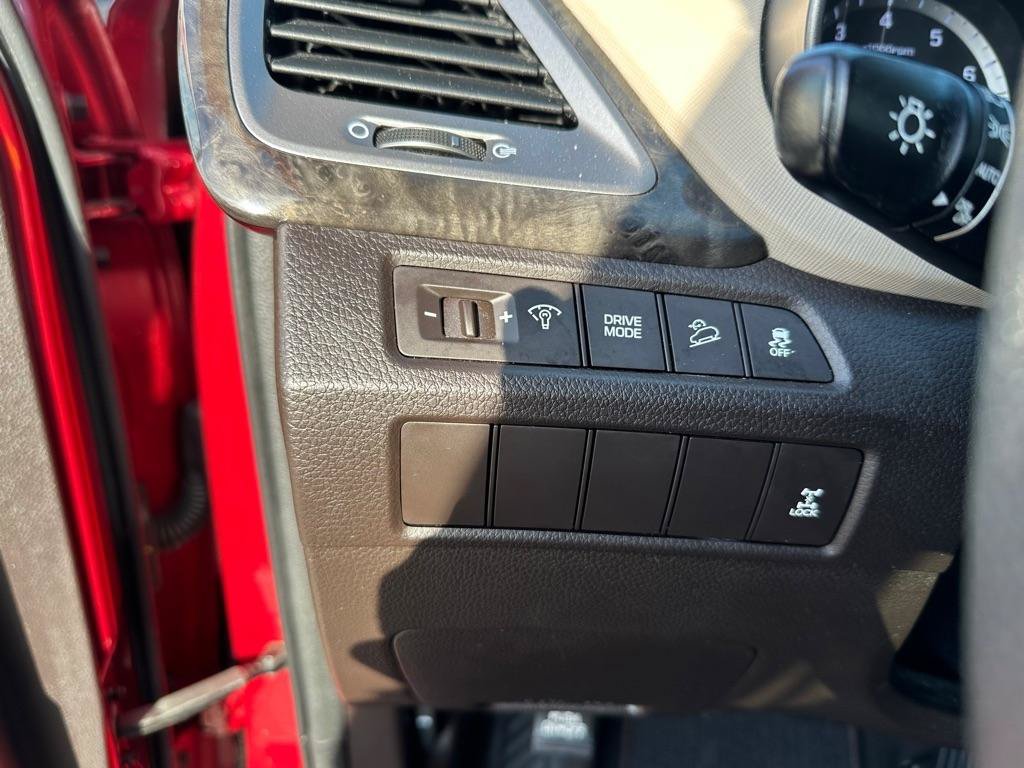 Used 2017 Hyundai Santa Fe Sport AWD/4WD image 15
