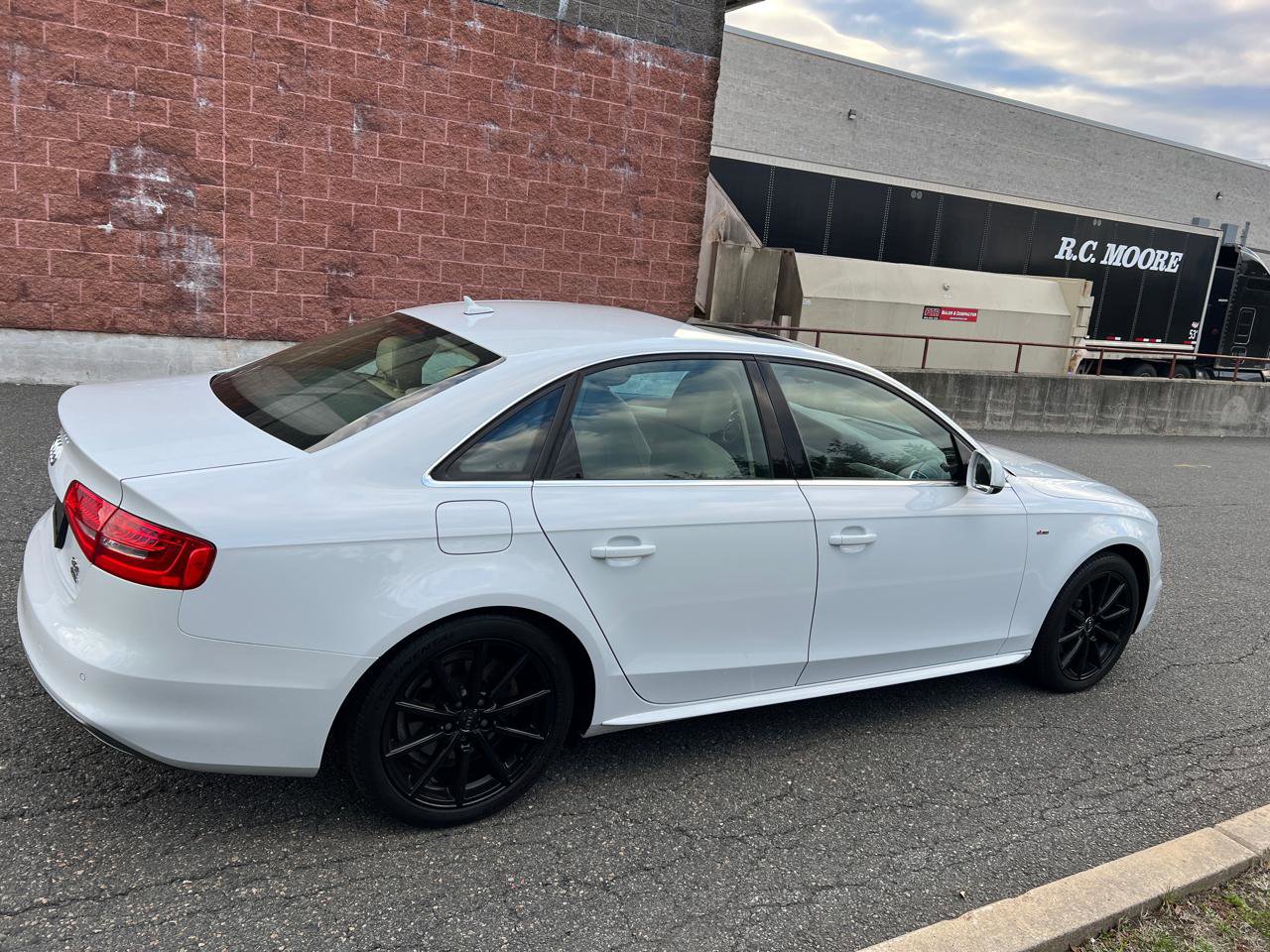 Used 2015 Audi A4 2.0T Premium Plus w/ Technology Package image 10