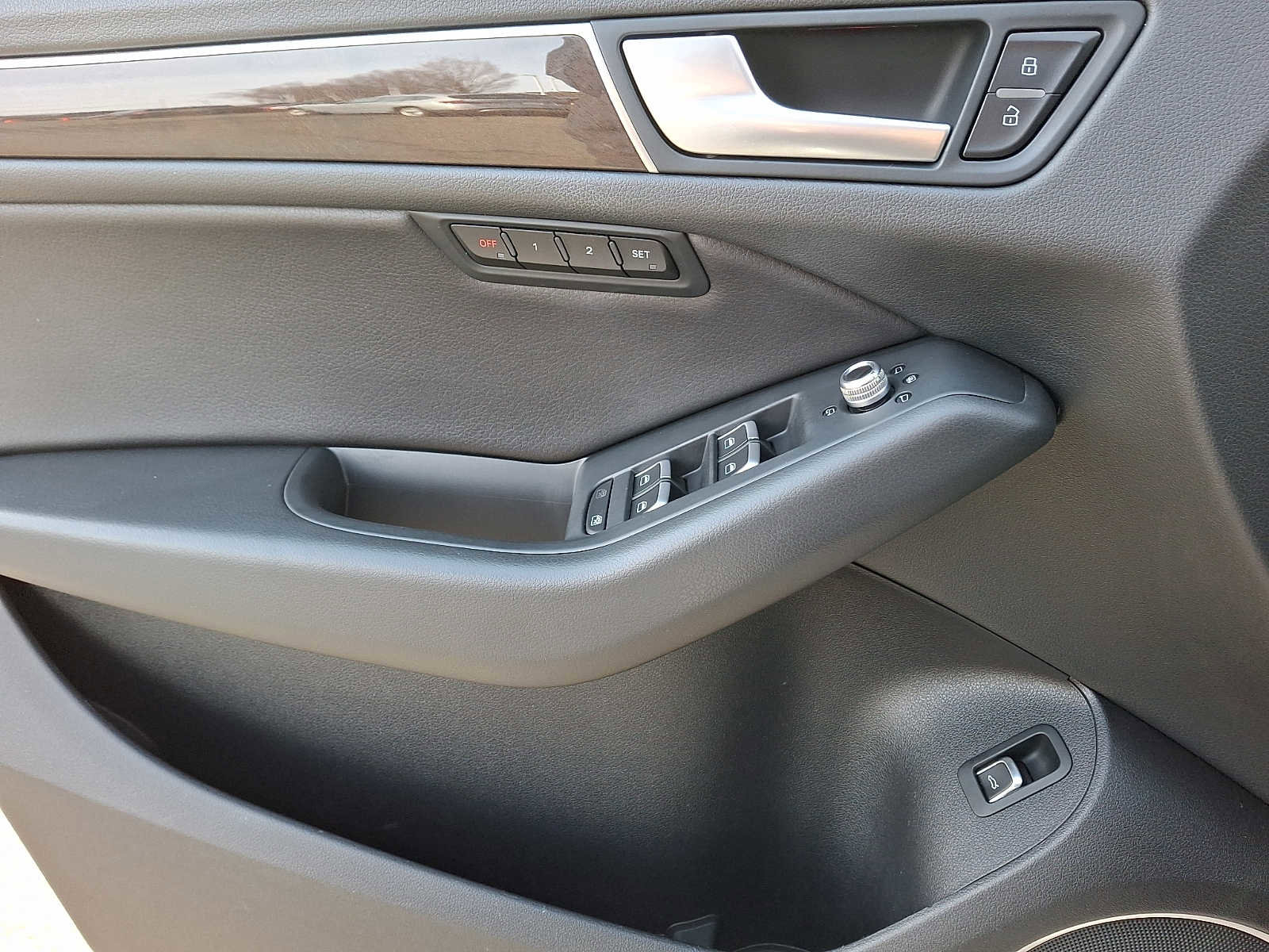 Used 2014 Audi Q5 2.0T Premium Plus w/ Premium Plus Package image 9