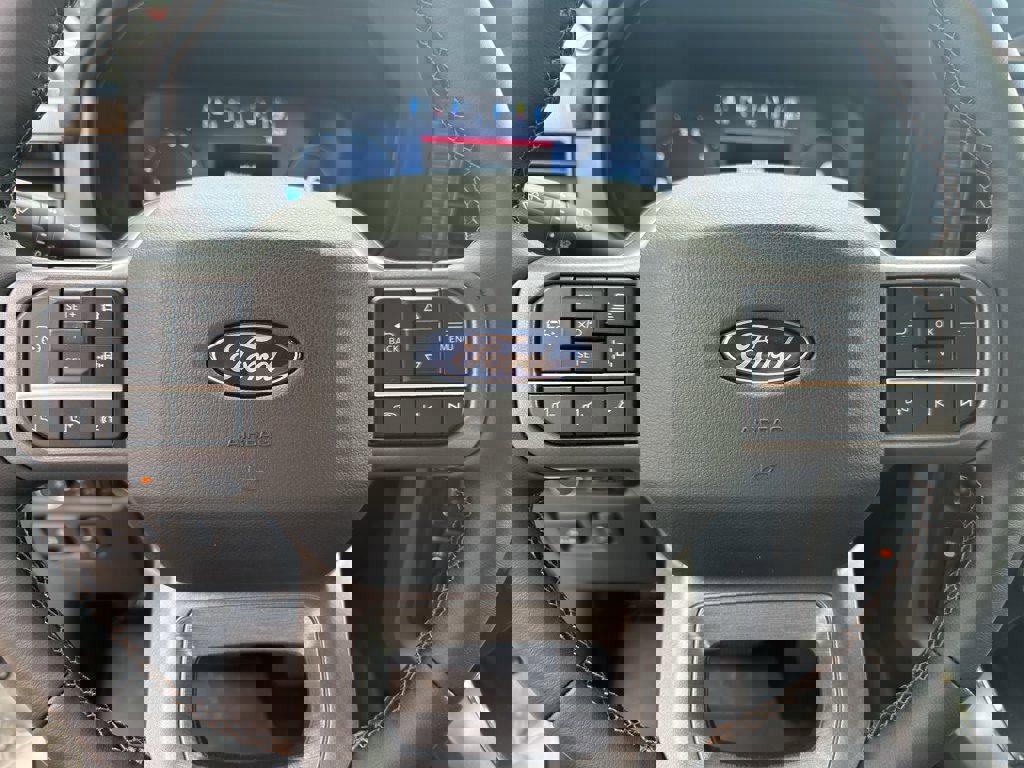 New 2025 Ford F150 Lariat w/ Equipment Group 502A High image 16