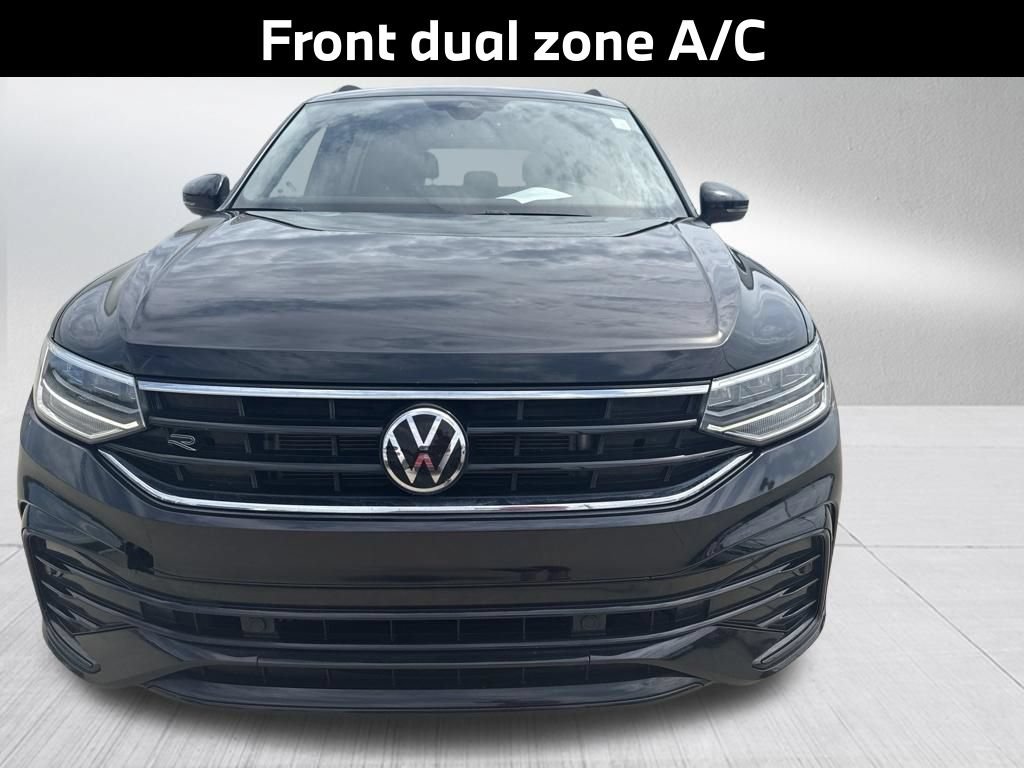 Used 2023 Volkswagen Tiguan SE R-Line AWD/4WD image 4