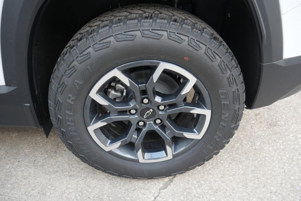 New 2026 Chevrolet Equinox ACTIV image 33