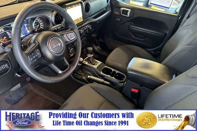 Used 2022 Jeep Gladiator Sport AWD/4WD image 10