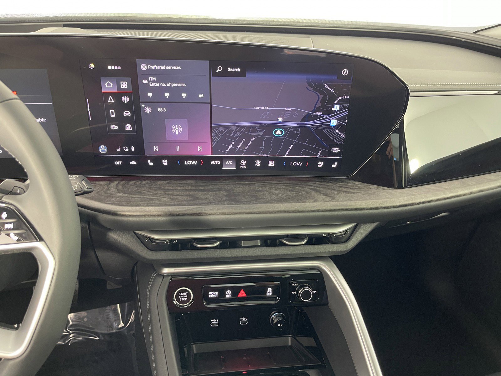 New 2025 Audi Q5 Premium Plus w/ Premium Plus image 22