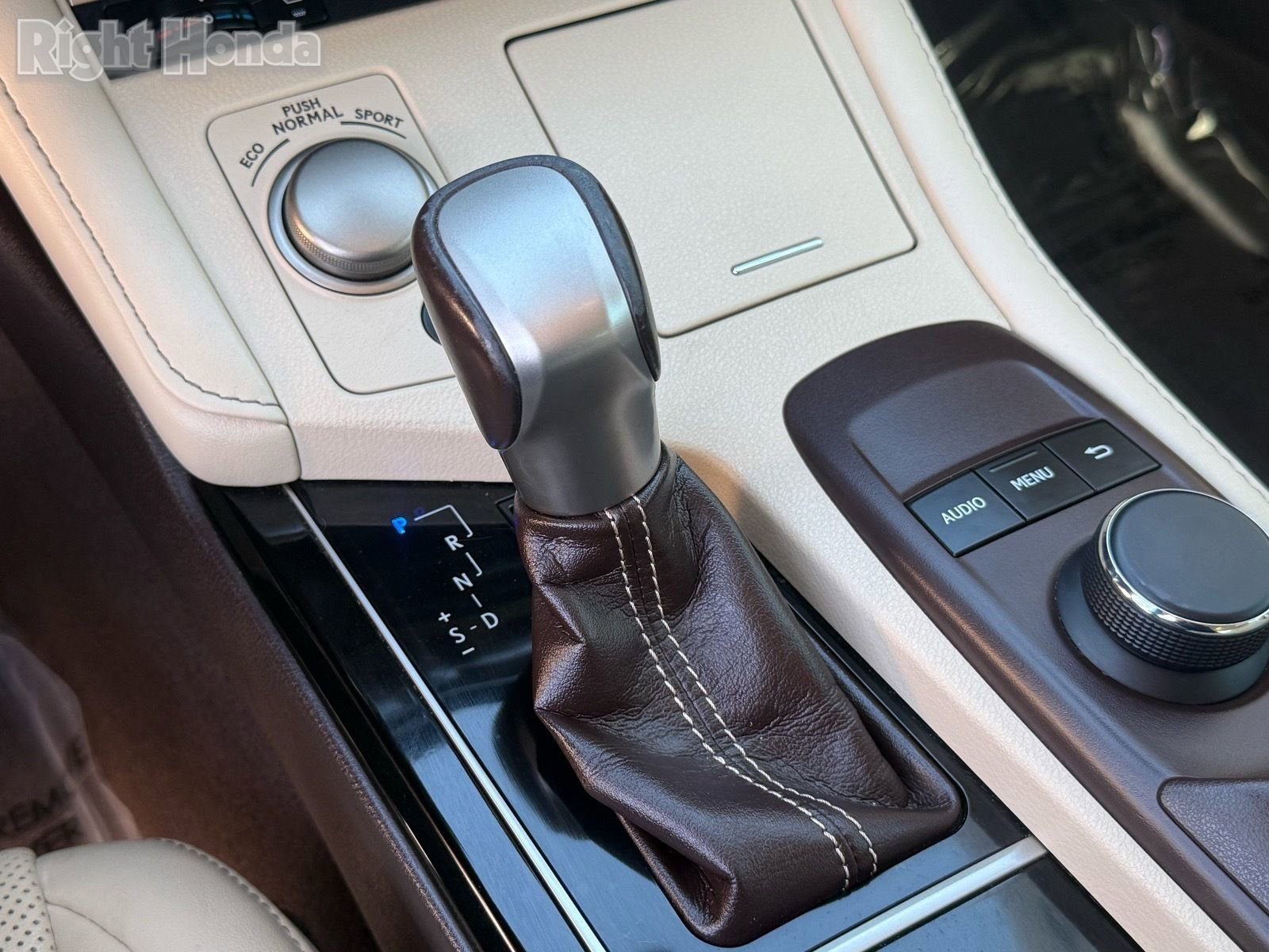 Used 2017 Lexus ES 350 w/ Premium Package image 22