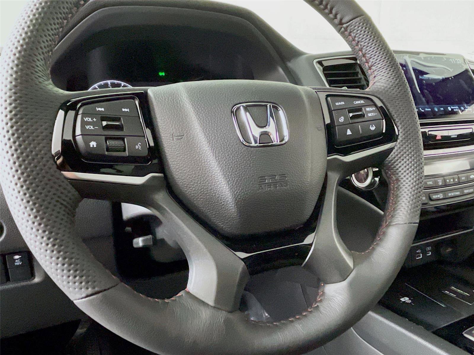 New 2026 Honda Ridgeline Black Edition image 11
