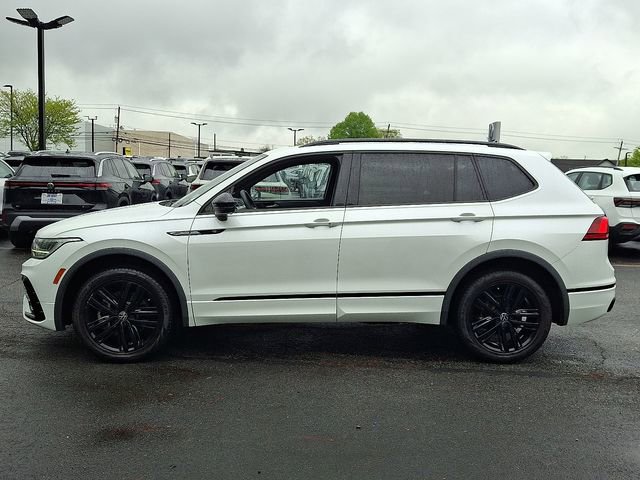 Used 2022 Volkswagen Tiguan SE R-Line AWD/4WD image 6