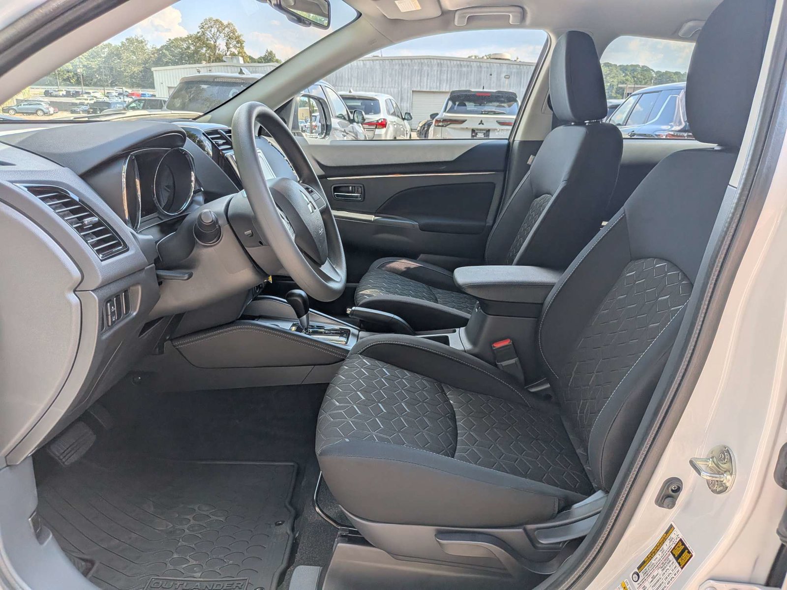 New 2027 Mitsubishi Outlander Sport ES FWD image 19