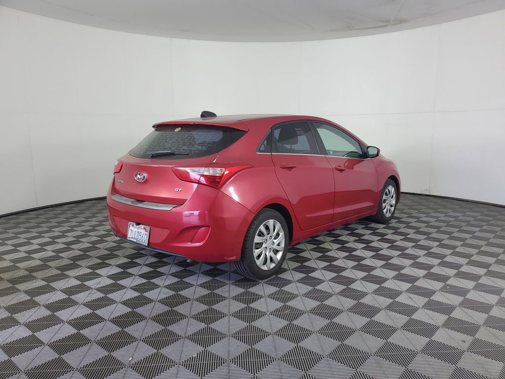 Used 2016 Hyundai Elantra GT FWD image 4