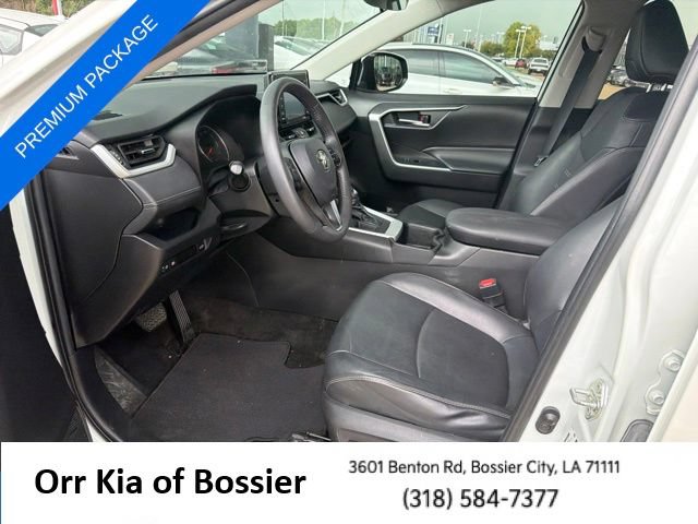 Used 2022 Toyota RAV4 XLE Premium FWD image 16