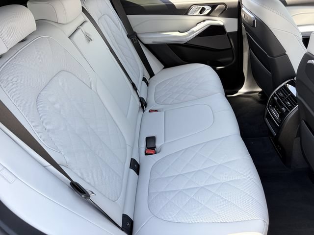 Certified 2026 BMW X5 sDrive40i w/ M Sport Package RWD image 16
