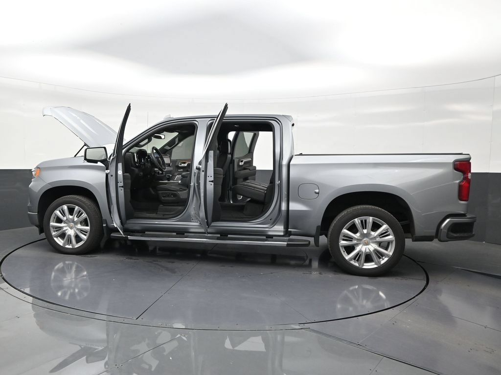 Used 2024 Chevrolet Silverado 1500 High Country w/ High Country Premium Package AWD/4WD image 30