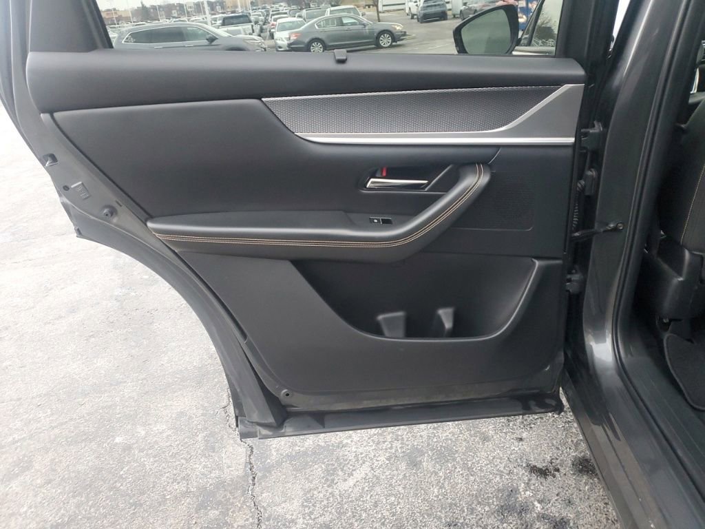 Used 2024 MAZDA CX-90 3.3 Turbo w/ Preferred Plus image 25