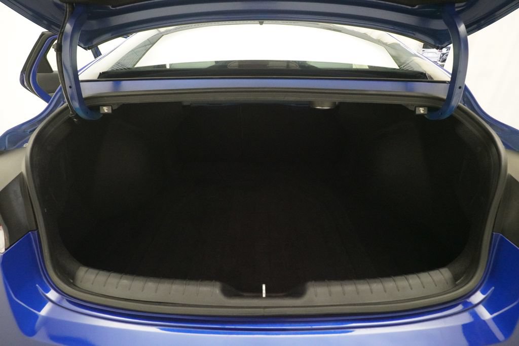 Used 2024 Hyundai Elantra Limited FWD image 10