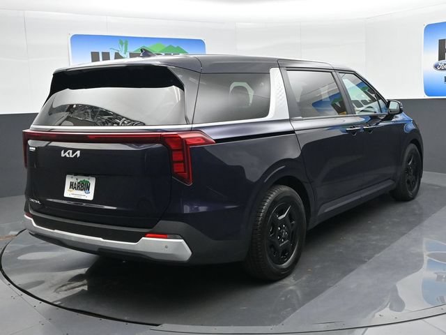 Used 2025 Kia Carnival FWD image 5