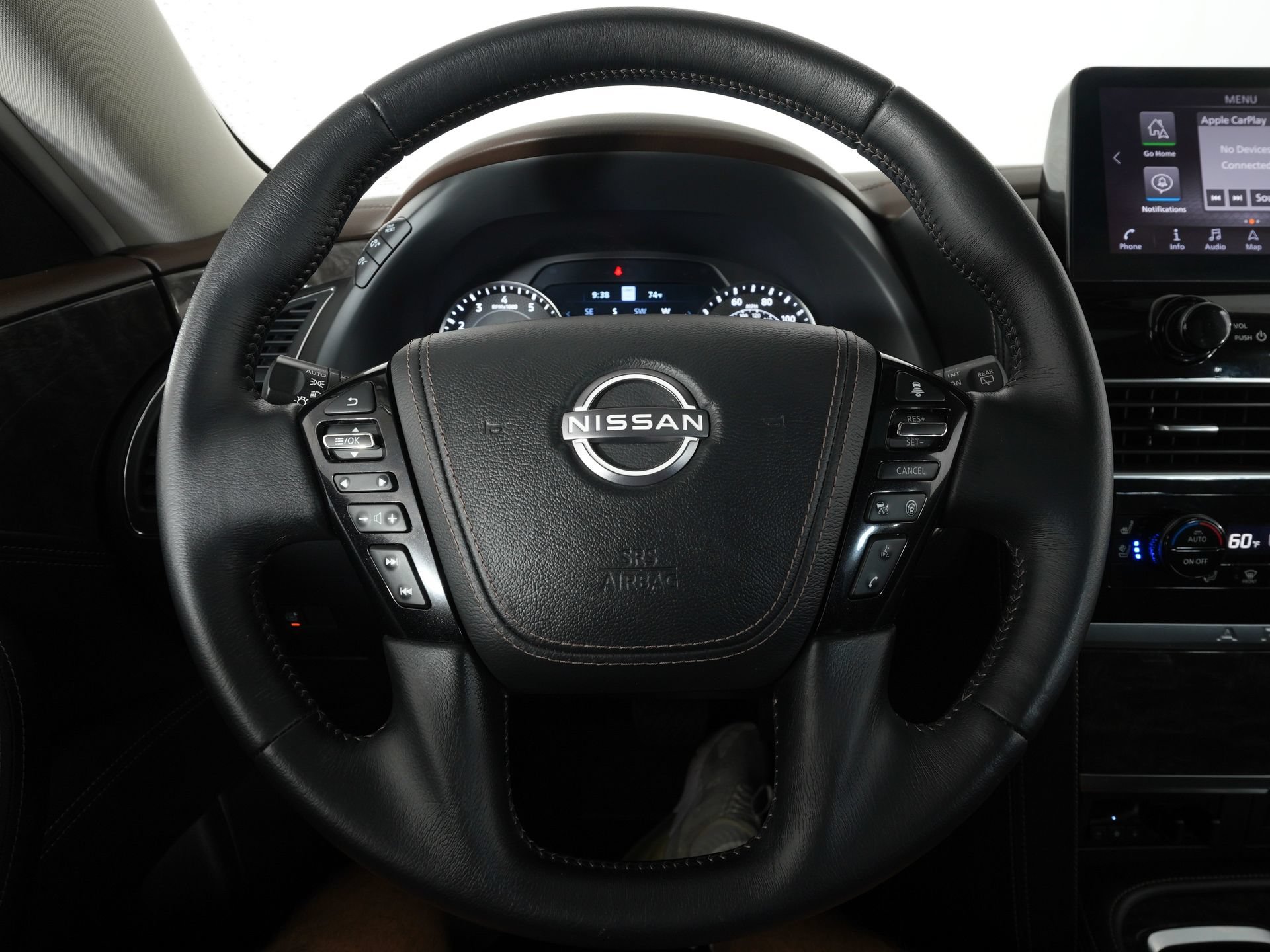 Used 2024 Nissan Armada Platinum w/ Captain's Chairs Package RWD image 18
