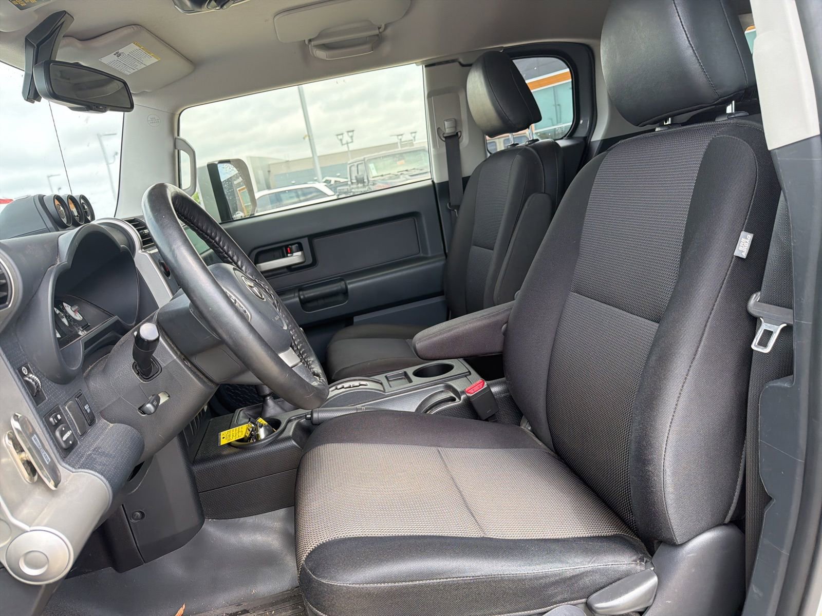 Used 2014 Toyota FJ Cruiser 4WD w/ Convenience Package image 11