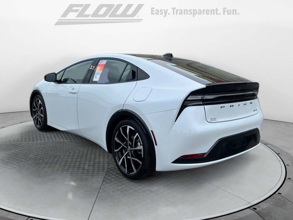 New 2026 Toyota Prius Plug-In Hybrid image 5