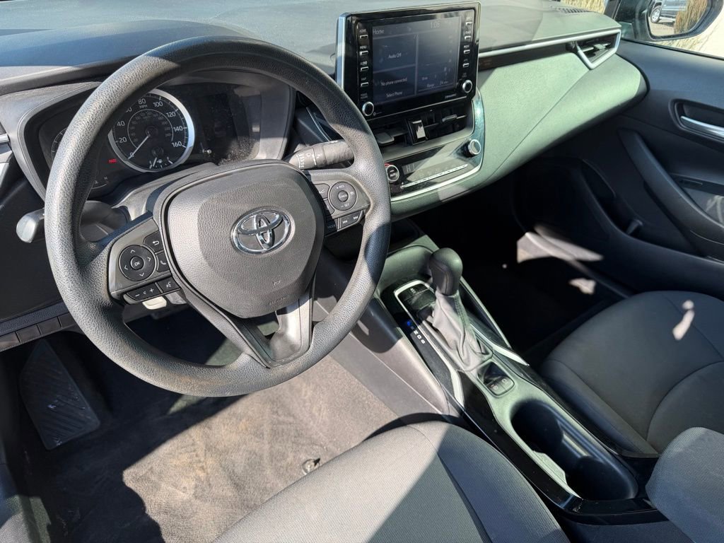 Used 2021 Toyota Corolla LE image 11