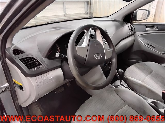 Used 2015 Hyundai Accent GLS FWD image 11