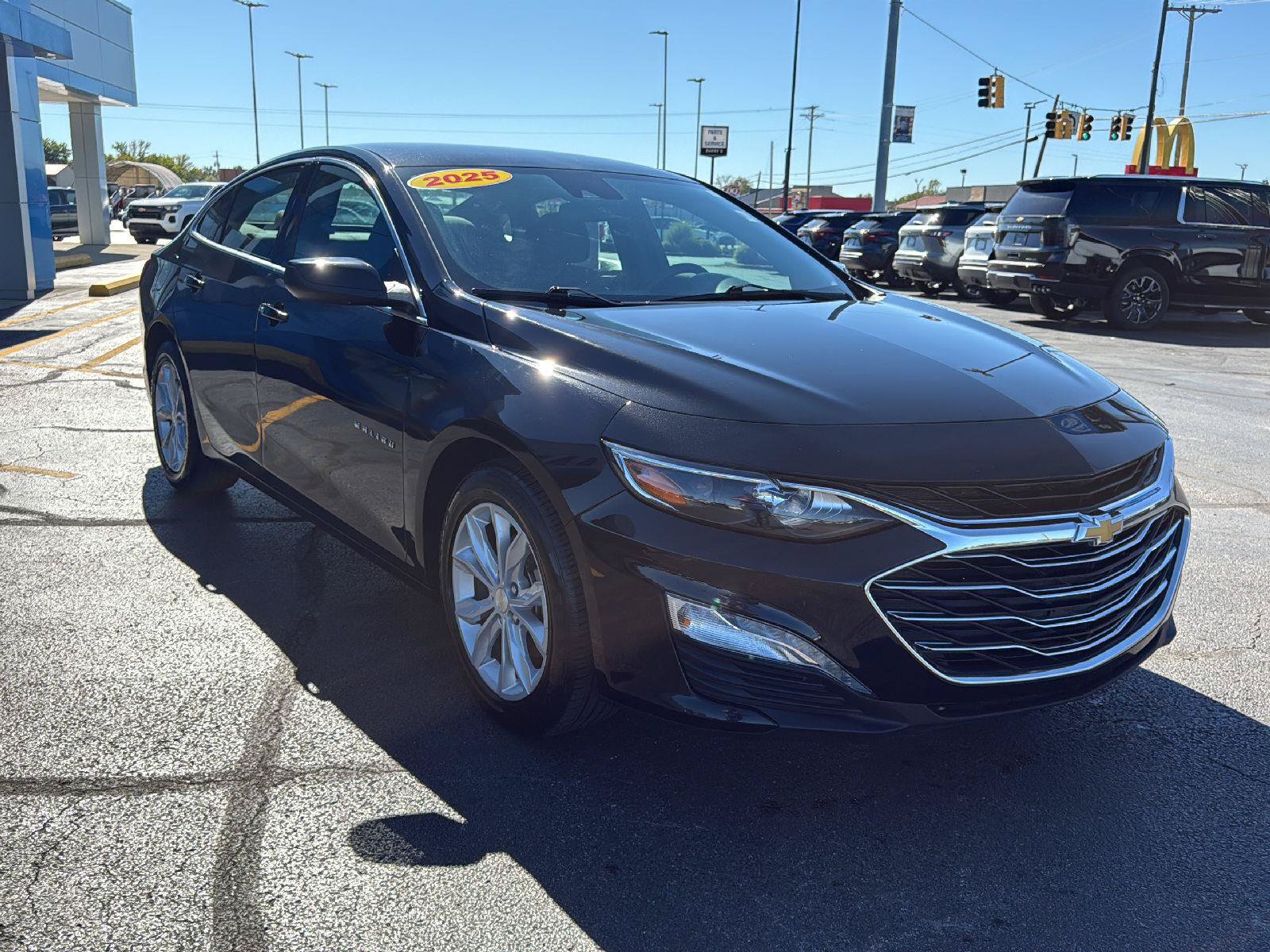 Used 2025 Chevrolet Malibu LT FWD image 7