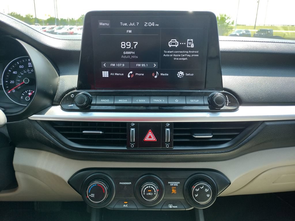 Used 2023 Kia Forte LXS FWD image 3