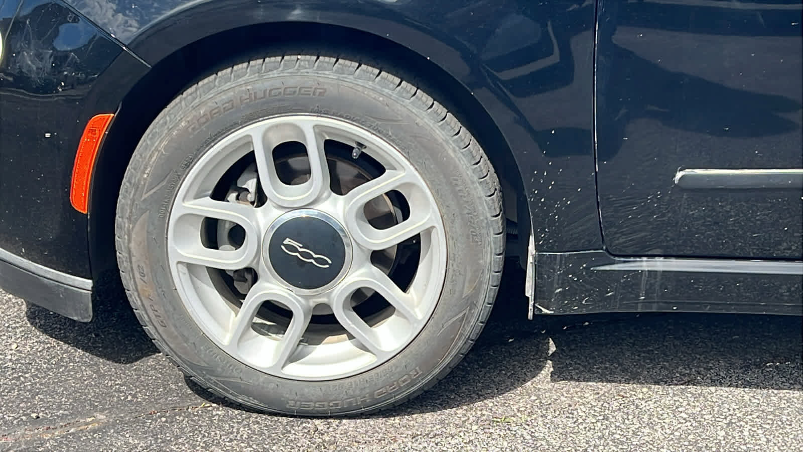 Used 2015 FIAT 500 Pop image 9