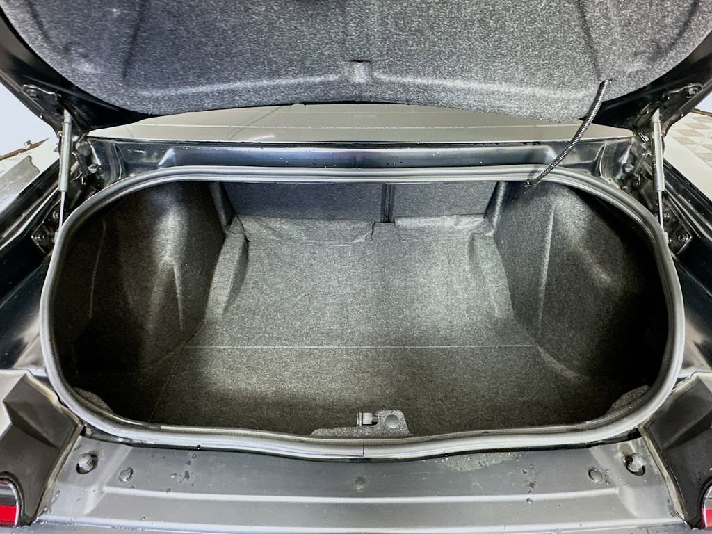 Used 2022 Dodge Challenger R/T w/ Plus Package image 25