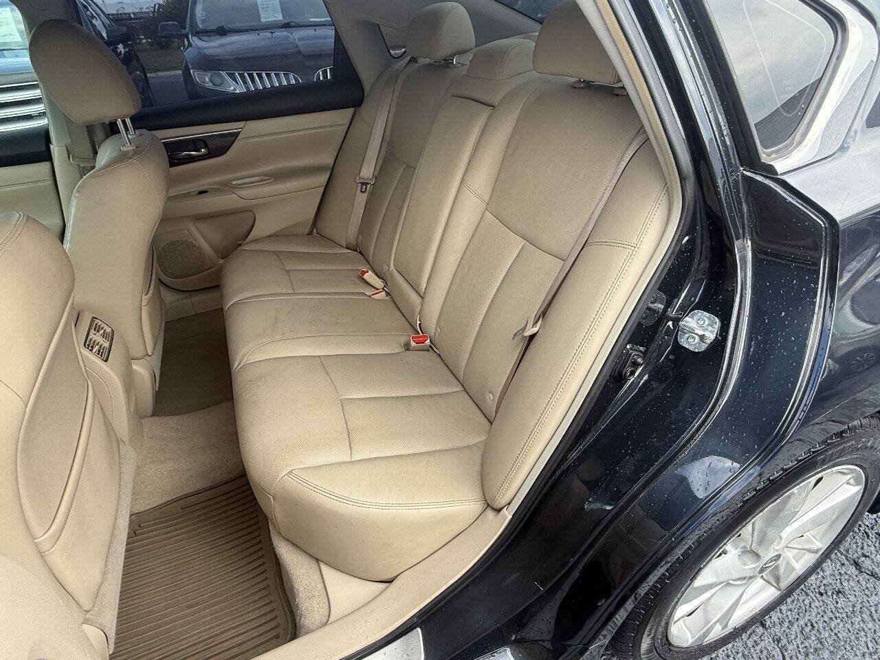 Used 2013 Nissan Altima 2.5 SL FWD image 22