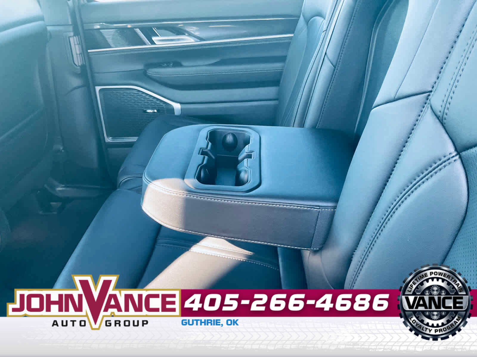 Used 2024 Jeep Wagoneer 4WD image 15