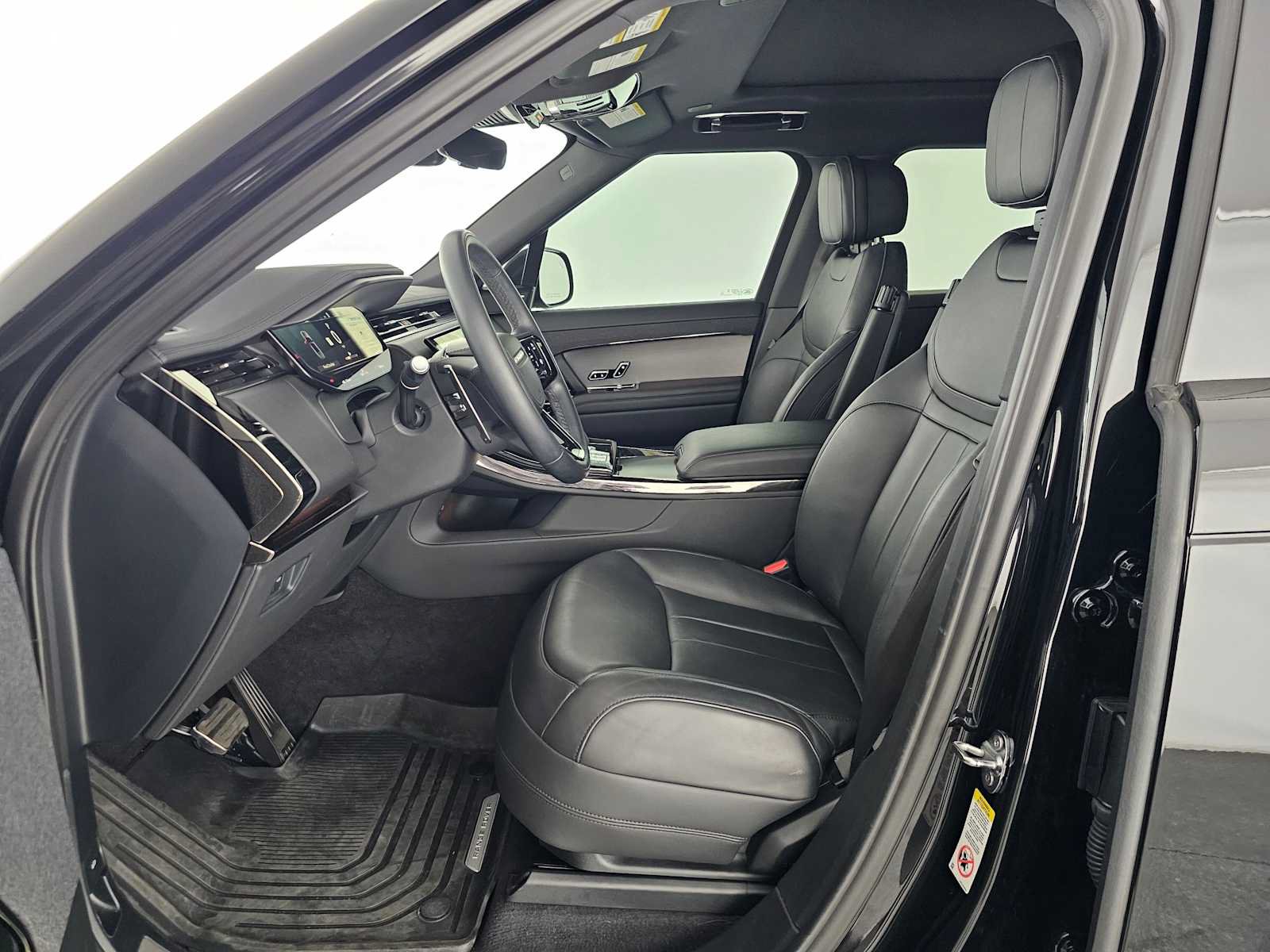 Used 2025 Land Rover Range Rover Sport Dynamic SE AWD/4WD image 20
