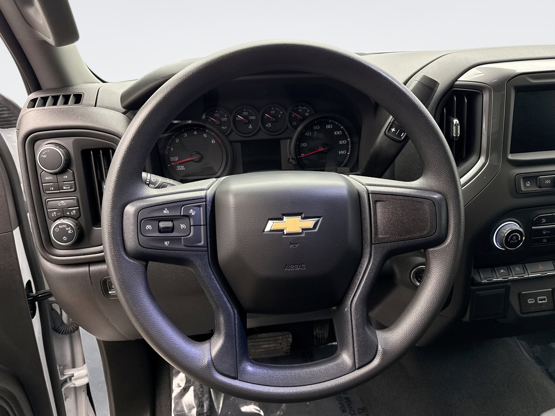 Used 2025 Chevrolet Silverado 1500 W/T image 12