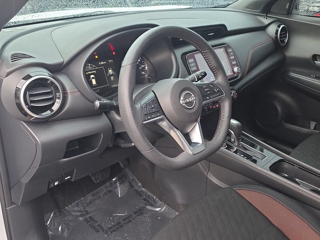 Certified 2024 Nissan Kicks SR FWD image 26