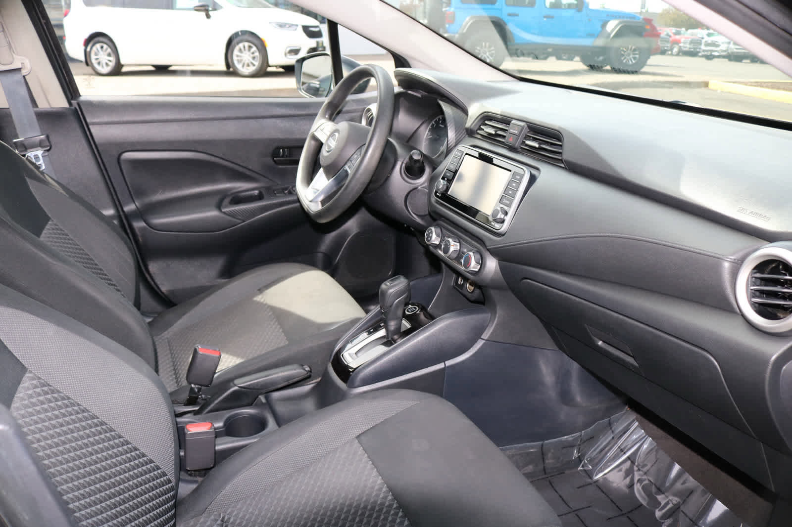 Used 2020 Nissan Versa S FWD image 19