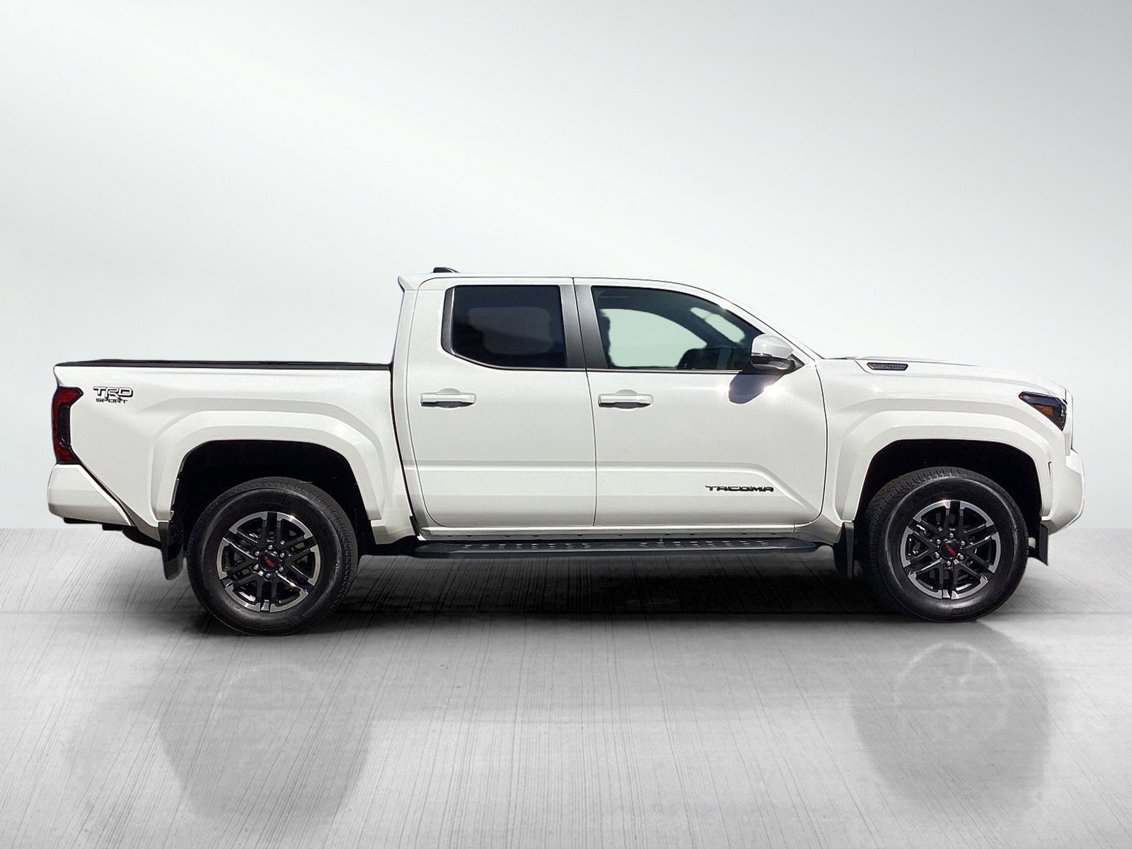 Used 2025 Toyota Tacoma TRD Sport image 6